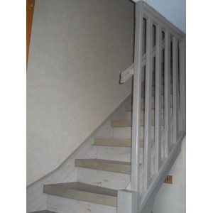 Escalier bois décor chêne blanchi (69230)
